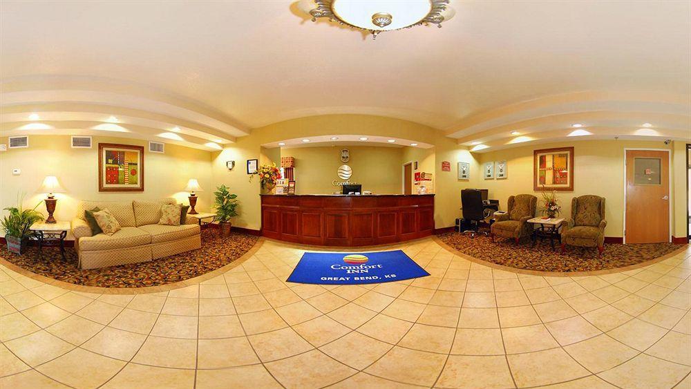 Super 8 By Wyndham Great Bend Hotell Exteriör bild