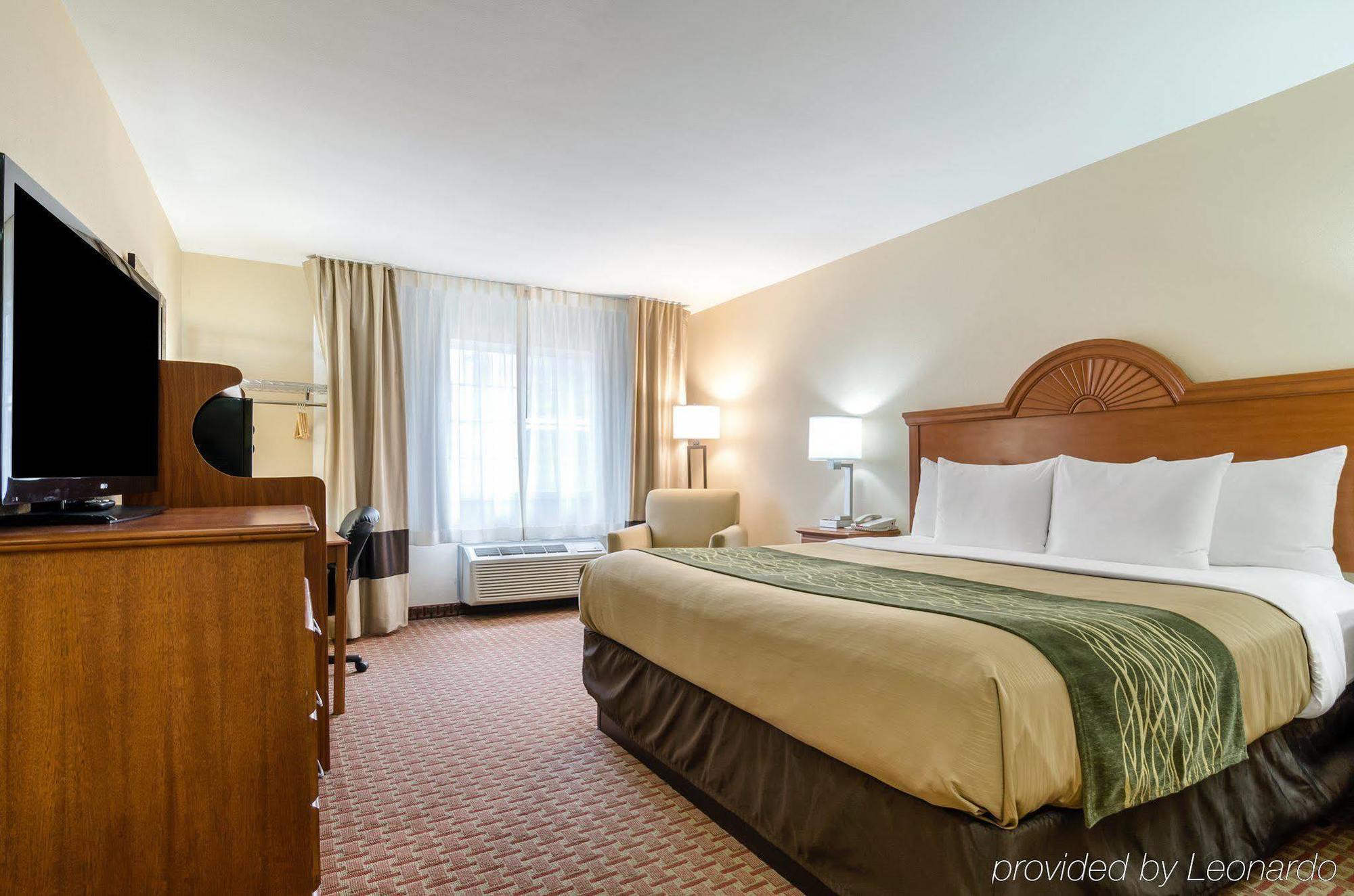 Super 8 By Wyndham Great Bend Hotell Exteriör bild